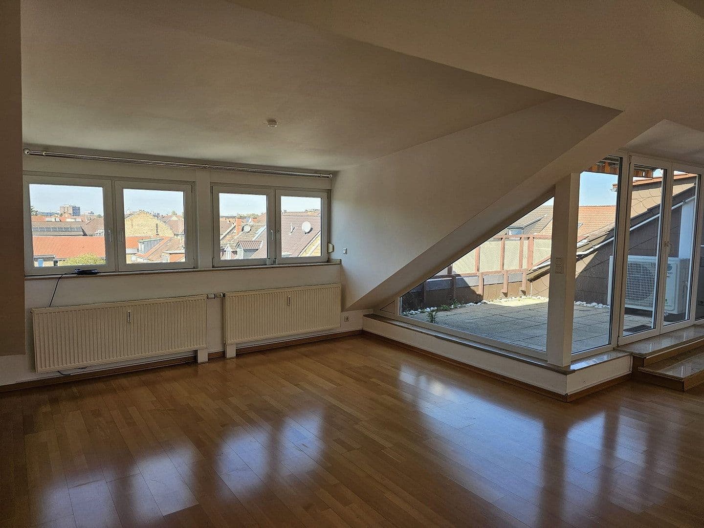 Predaj bytu 4-izbový 150 m², Mannheim, Bádensko-Wurttembersko Predaj bytu 4-izbový 150 m², Mannheim, Bádensko-Wurttembersko