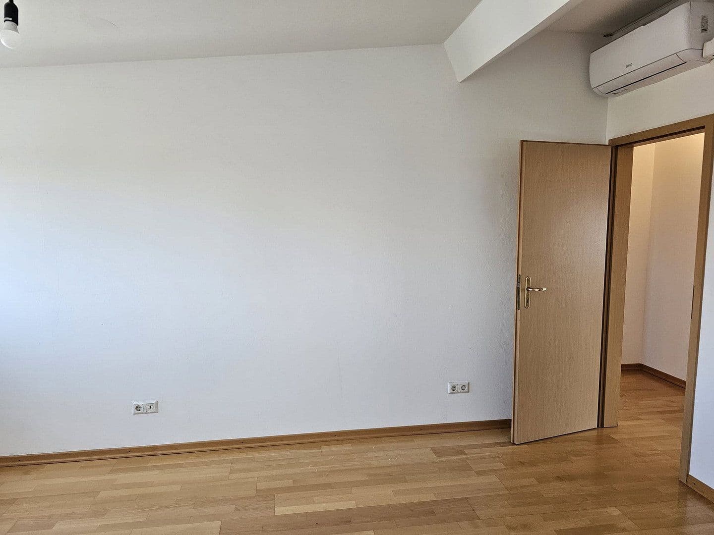 Predaj bytu 4-izbový 150 m², Mannheim, Bádensko-Wurttembersko Predaj bytu 4-izbový 150 m², Mannheim, Bádensko-Wurttembersko