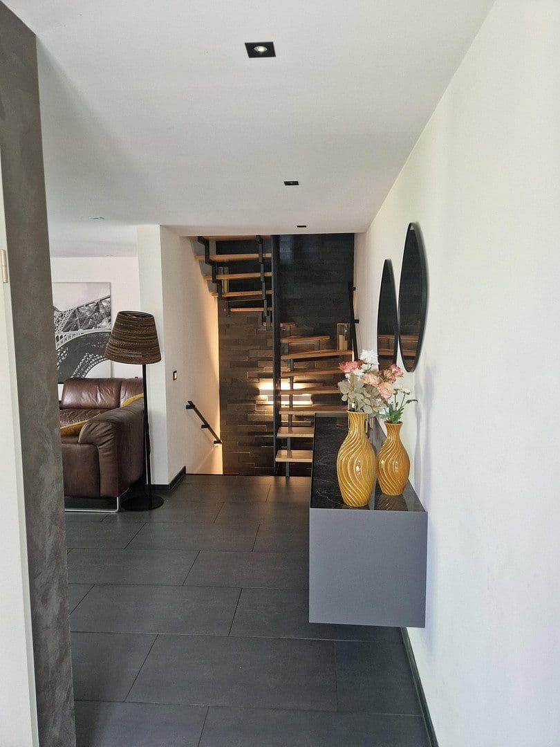 Predaj domu 129 m², pozemok 200 m², Wickererstraße 59i, Flörsheim, Hesensko Predaj domu 129 m², pozemok 200 m², Wickererstraße 59i, Flörsheim, Hesensko