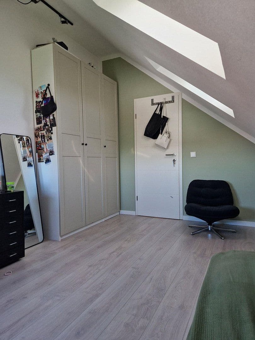 Predaj domu 129 m², pozemok 200 m², Wickererstraße 59i, Flörsheim, Hesensko Predaj domu 129 m², pozemok 200 m², Wickererstraße 59i, Flörsheim, Hesensko