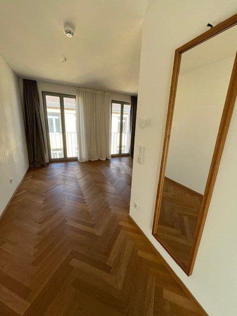 Prenájom bytu 1-izbový 32 m², Hinter der Schönen Aussicht 7, Frankfurt am Main, Hesensko Prenájom bytu 1-izbový 32 m², Hinter der Schönen Aussicht 7, Frankfurt am Main, Hesensko