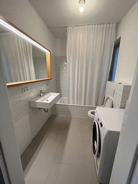 Prenájom bytu 1-izbový 32 m², Hinter der Schönen Aussicht 7, Frankfurt am Main, Hesensko Prenájom bytu 1-izbový 32 m², Hinter der Schönen Aussicht 7, Frankfurt am Main, Hesensko