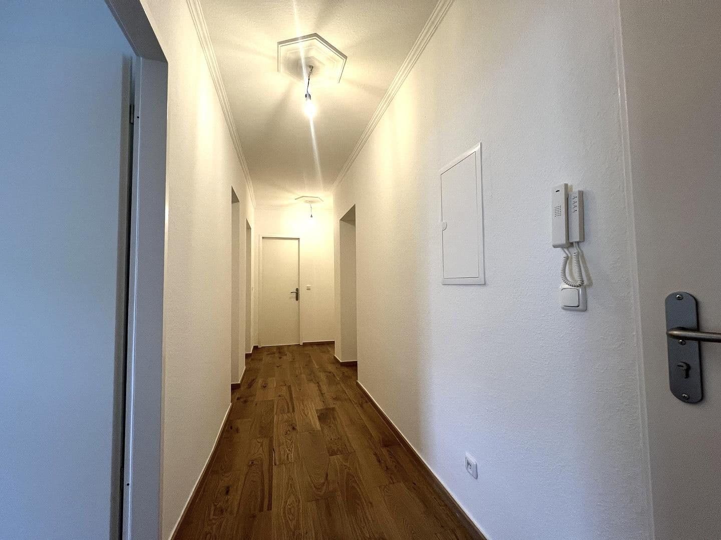 Predaj bytu 3-izbový 92 m², Berlin, Berlín Predaj bytu 3-izbový 92 m², Berlin, Berlín
