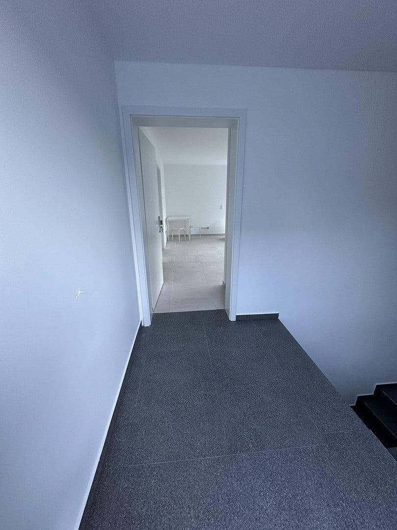 Prenájom bytu 3-izbový 65 m², Hundert-Morgen-Str. 2B, Kelsterbach, Hesensko Prenájom bytu 3-izbový 65 m², Hundert-Morgen-Str. 2B, Kelsterbach, Hesensko