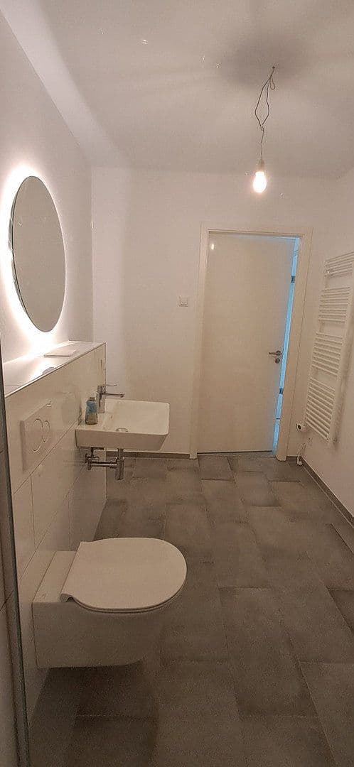 Prenájom bytu 2-izbový 51 m², Locher Str. 21, Solingen, Severné Porýnie - Westfálsko Prenájom bytu 2-izbový 51 m², Locher Str. 21, Solingen, Severné Porýnie - Westfálsko