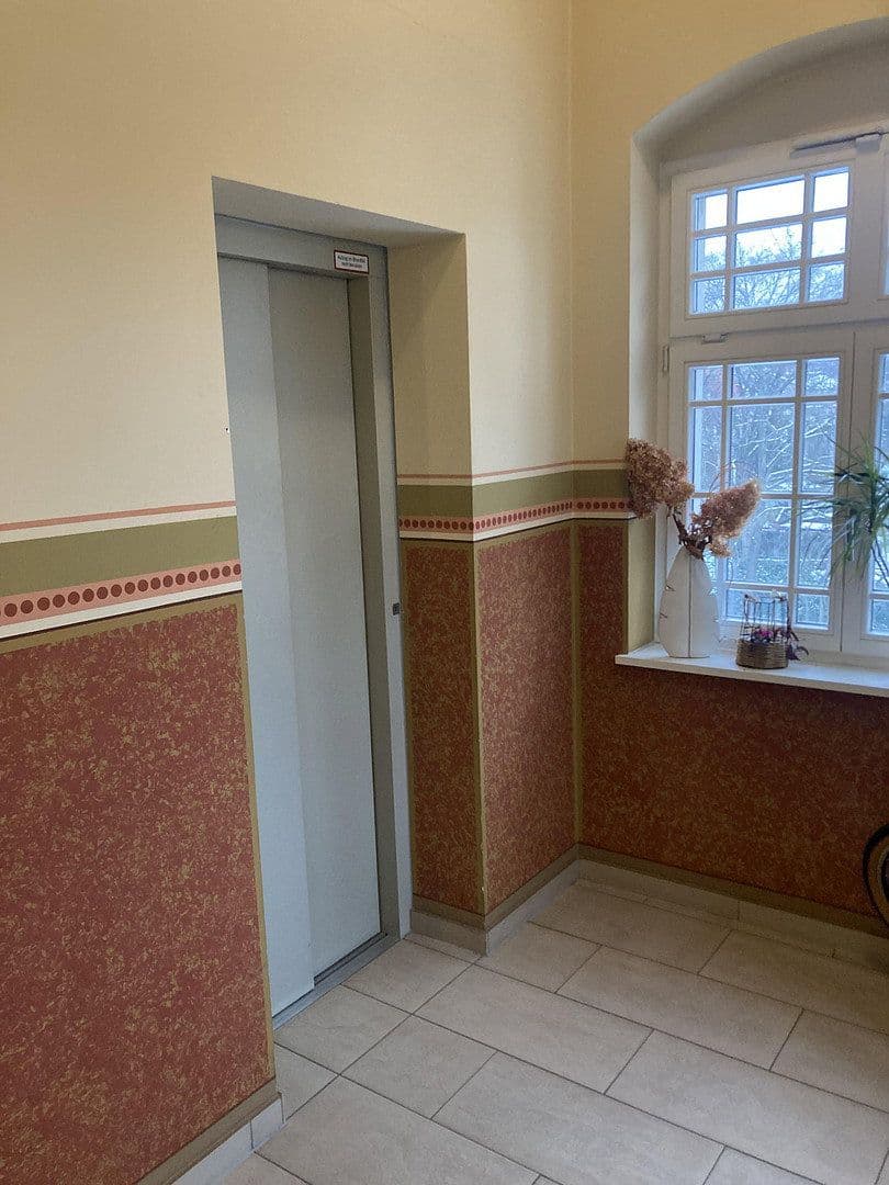 Prenájom bytu 3-izbový 80 m², Maxim-Gorki-Str., Dresden, Sasko Prenájom bytu 3-izbový 80 m², Maxim-Gorki-Str., Dresden, Sasko
