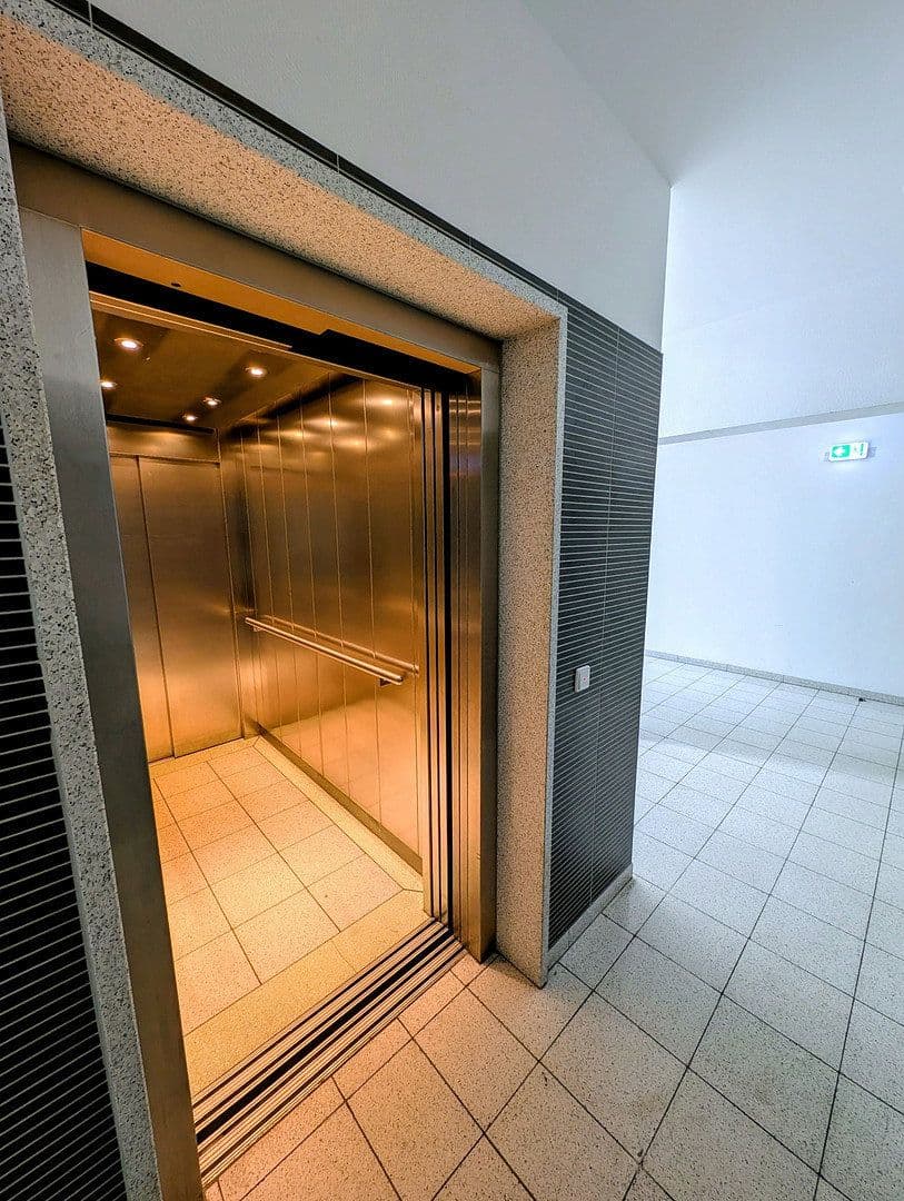 Predaj bytu 1-izbový 51 m², Ohmstr. 64, Frankfurt, Hesensko Predaj bytu 1-izbový 51 m², Ohmstr. 64, Frankfurt, Hesensko