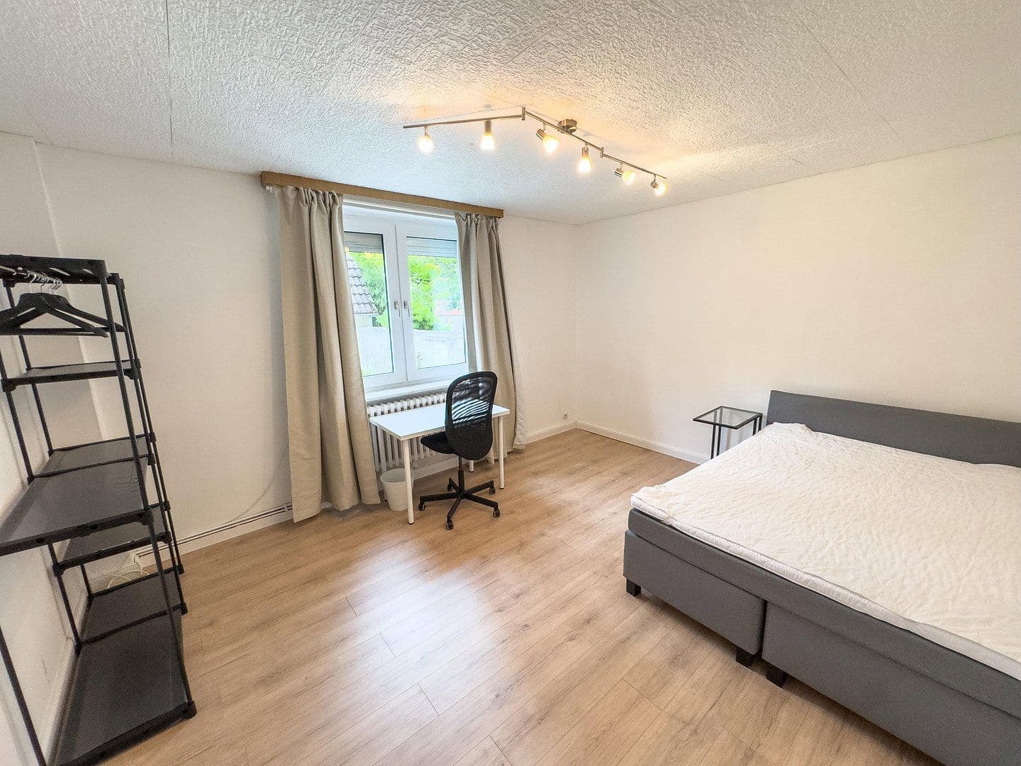 Prenájom bytu 1-izbový 16 m², Nettelbeckstraße 19, Hildesheim, Dolné Sasko Prenájom bytu 1-izbový 16 m², Nettelbeckstraße 19, Hildesheim, Dolné Sasko
