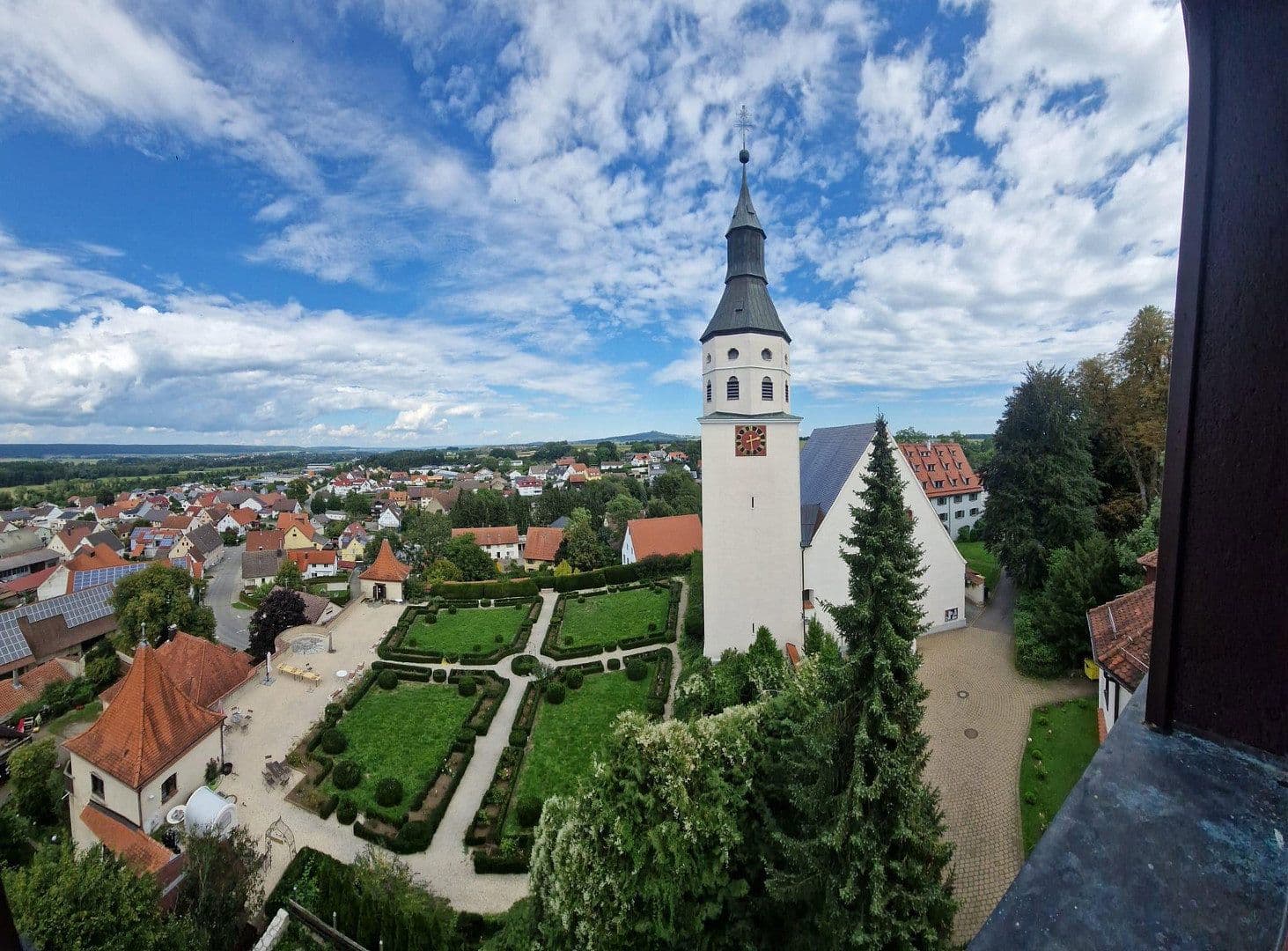 Prenájom bytu 2-izbový 95 m², Schlossberg 16, Riedlingen, Bádensko-Wurttembersko Prenájom bytu 2-izbový 95 m², Schlossberg 16, Riedlingen, Bádensko-Wurttembersko