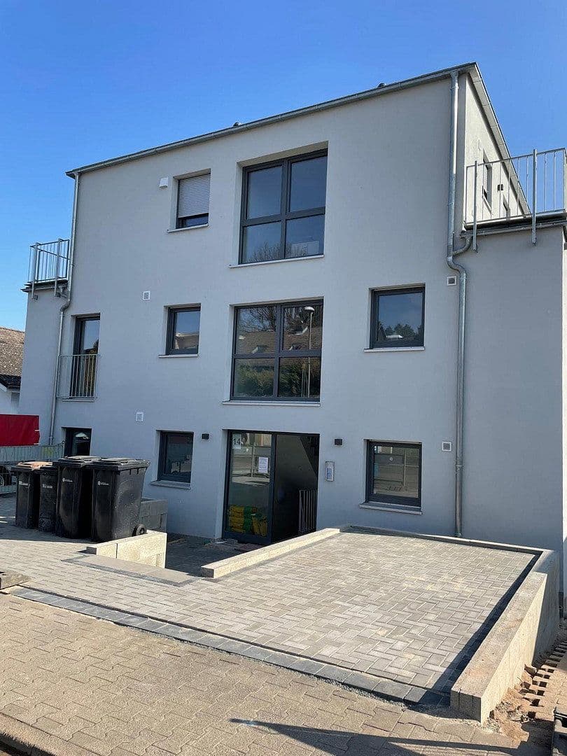 Prenájom bytu 5-izbový 144 m², Am Rebstock 14, Dietzenbach, Hesensko Prenájom bytu 5-izbový 144 m², Am Rebstock 14, Dietzenbach, Hesensko