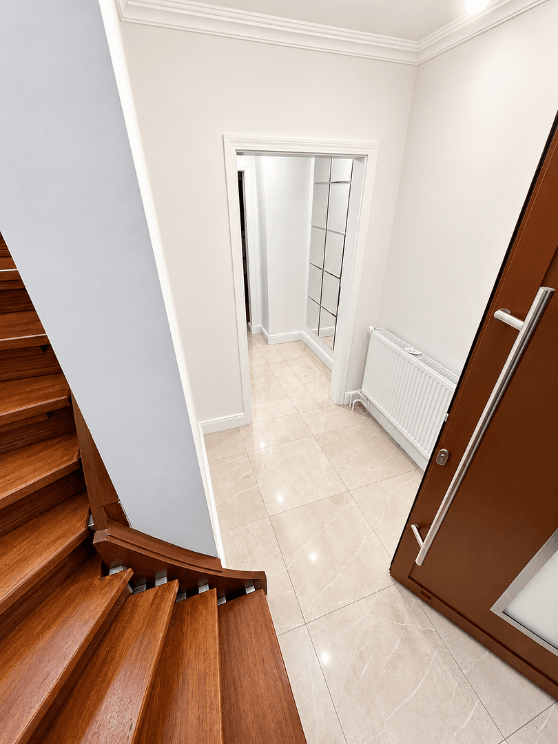 Prenájom domu 120 m², pozemok 344 m², Berlin, Berlín Prenájom domu 120 m², pozemok 344 m², Berlin, Berlín