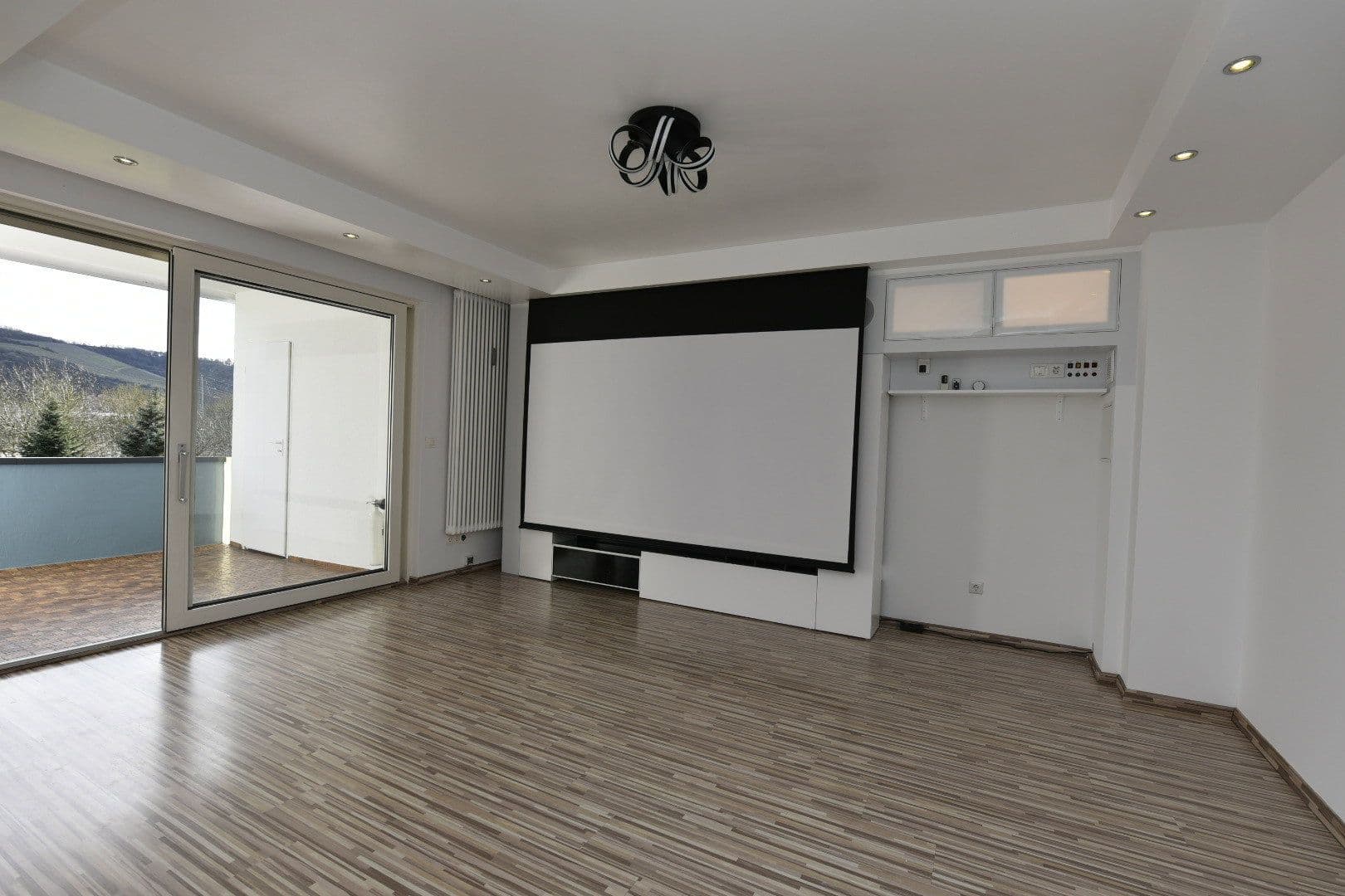Prenájom bytu 2-izbový 75 m², Pfalzeler-Straße 87B, Trier, Porýnie-Falcko Prenájom bytu 2-izbový 75 m², Pfalzeler-Straße 87B, Trier, Porýnie-Falcko