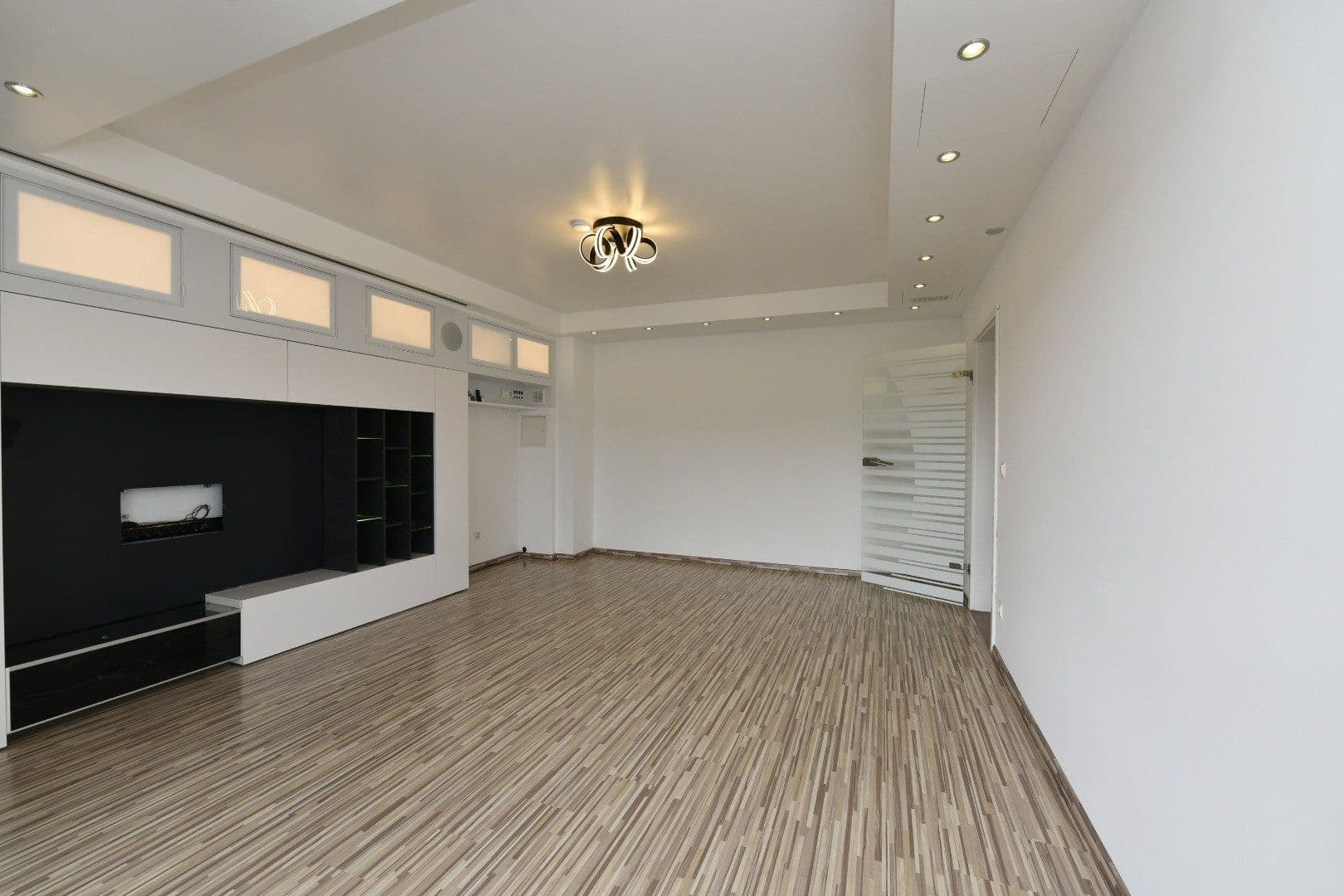 Prenájom bytu 2-izbový 75 m², Pfalzeler-Straße 87B, Trier, Porýnie-Falcko Prenájom bytu 2-izbový 75 m², Pfalzeler-Straße 87B, Trier, Porýnie-Falcko