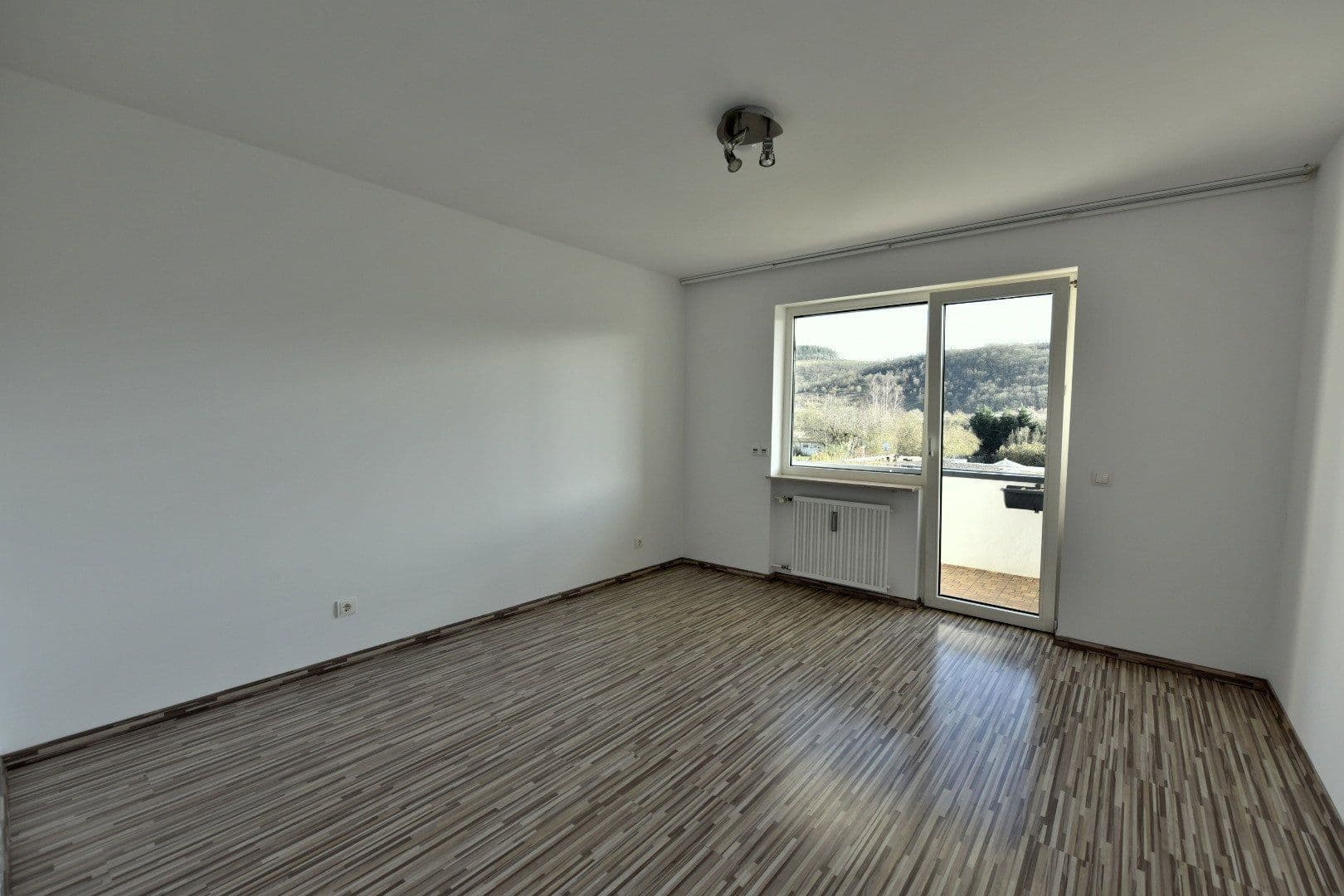 Prenájom bytu 2-izbový 75 m², Pfalzeler-Straße 87B, Trier, Porýnie-Falcko Prenájom bytu 2-izbový 75 m², Pfalzeler-Straße 87B, Trier, Porýnie-Falcko
