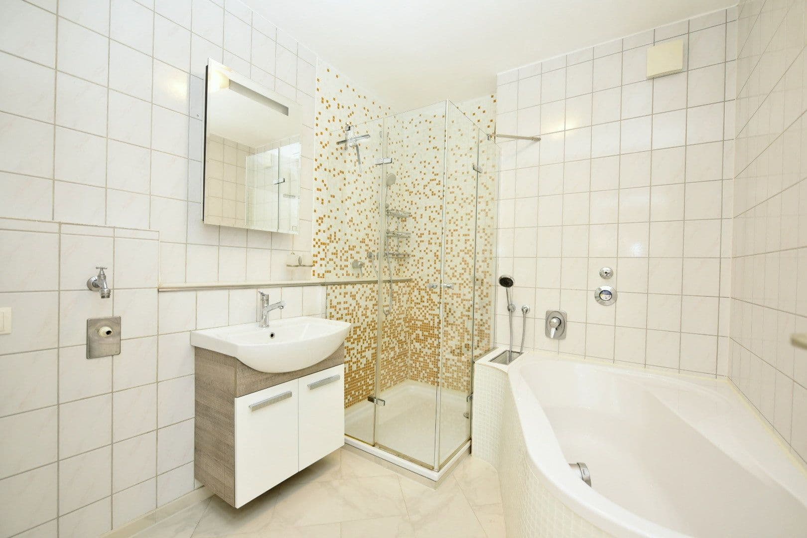 Prenájom bytu 2-izbový 75 m², Pfalzeler-Straße 87B, Trier, Porýnie-Falcko Prenájom bytu 2-izbový 75 m², Pfalzeler-Straße 87B, Trier, Porýnie-Falcko