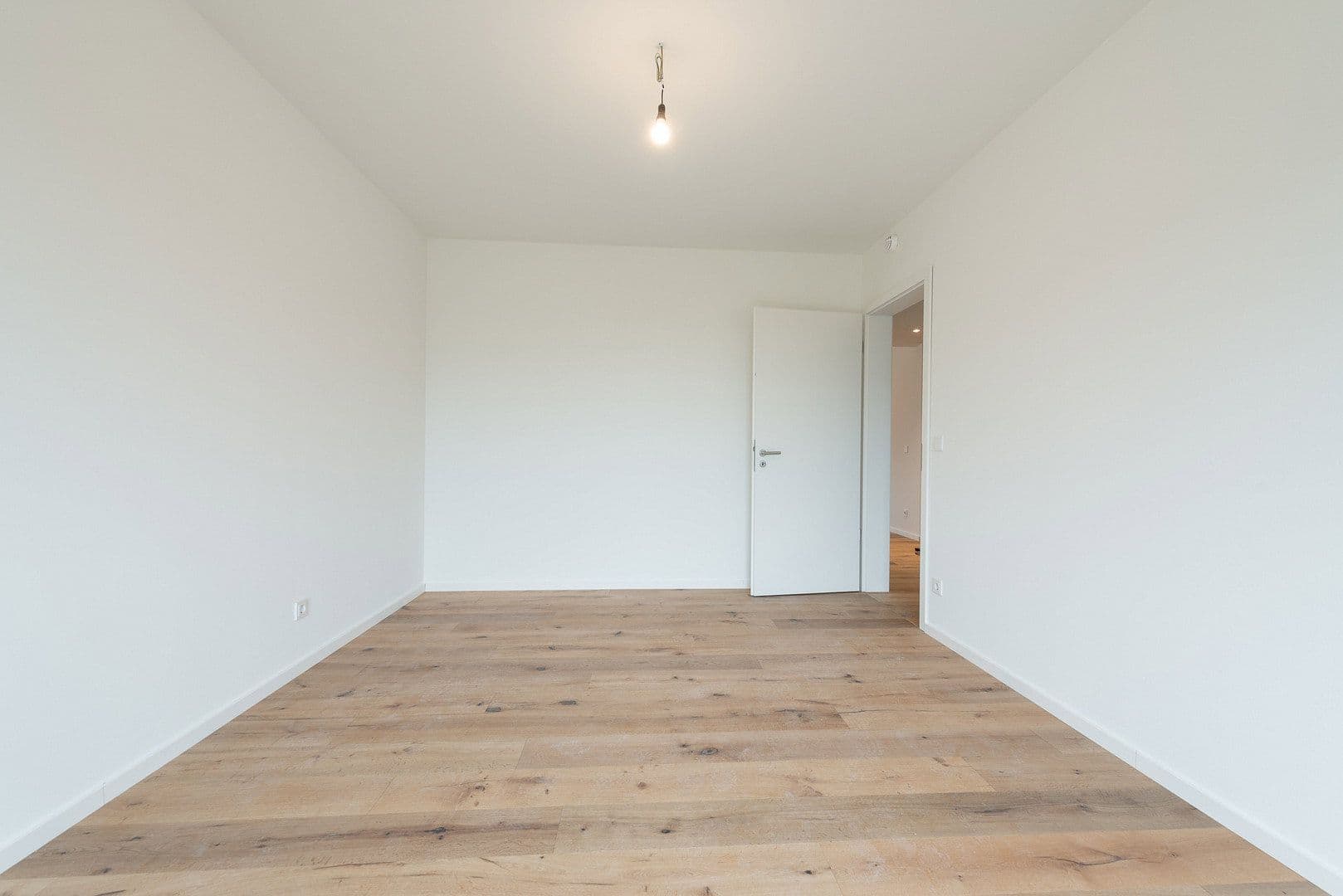 Prenájom bytu 4-izbový 110 m², Heidkampstwiete 8, Halstenbek, Šlezvicko-Holštajnsko Prenájom bytu 4-izbový 110 m², Heidkampstwiete 8, Halstenbek, Šlezvicko-Holštajnsko