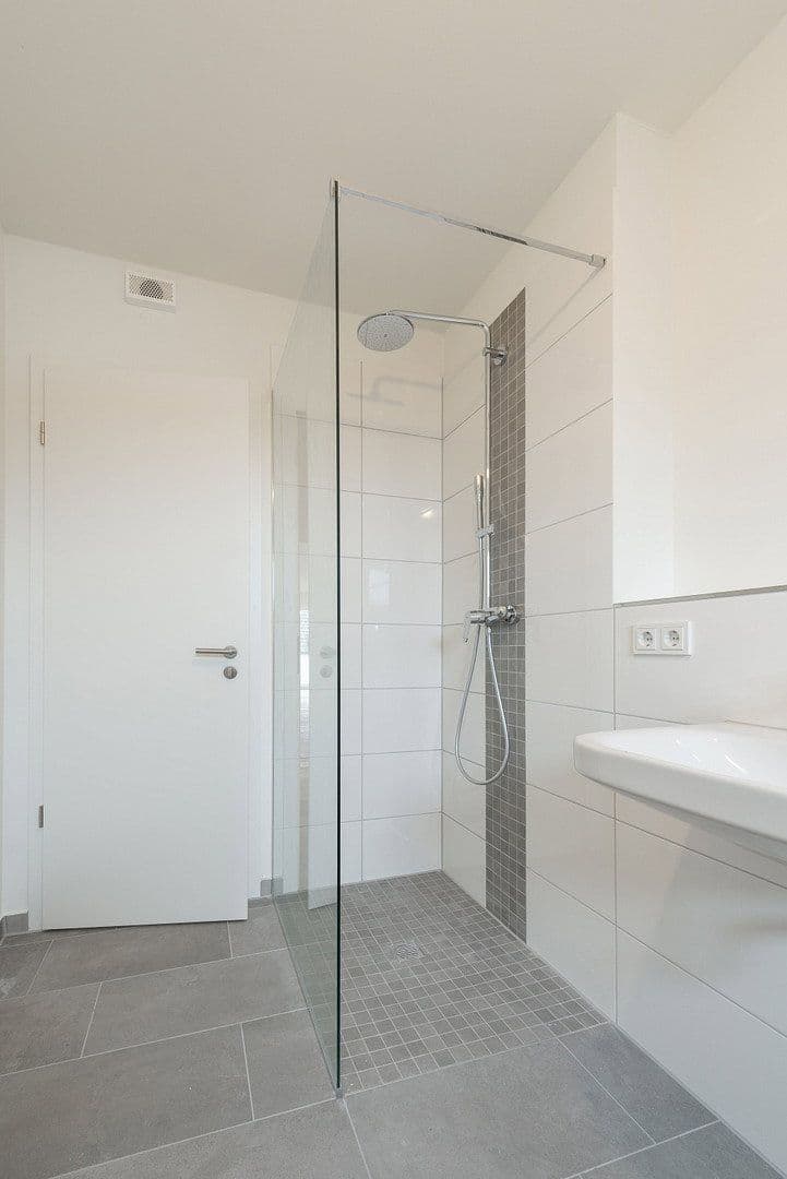 Prenájom bytu 4-izbový 110 m², Heidkampstwiete 8, Halstenbek, Šlezvicko-Holštajnsko Prenájom bytu 4-izbový 110 m², Heidkampstwiete 8, Halstenbek, Šlezvicko-Holštajnsko