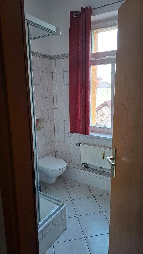Prenájom bytu 1-izbový 25 m², Rudolstädter Str. 114, Erfurt, Durínsko Prenájom bytu 1-izbový 25 m², Rudolstädter Str. 114, Erfurt, Durínsko