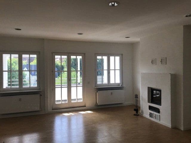 Prenájom bytu 3-izbový 135 m², Sedanstr. 18, Lüdenscheid, Severné Porýnie - Westfálsko Prenájom bytu 3-izbový 135 m², Sedanstr. 18, Lüdenscheid, Severné Porýnie - Westfálsko