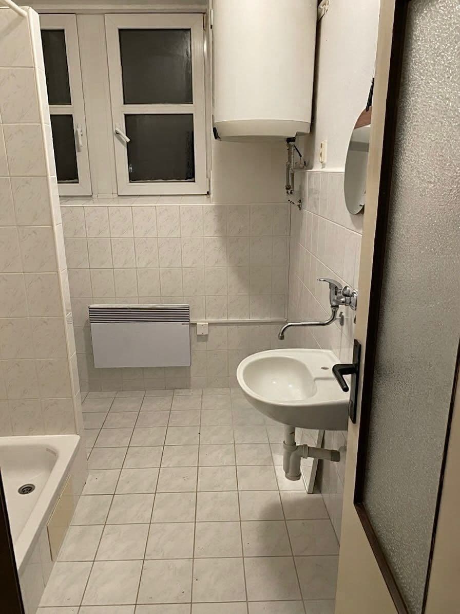 Prenájom bytu 1-izbový 35 m², Františka Palackého, Králíky, Pardubický kraj Prenájom bytu 1-izbový 35 m², Františka Palackého, Králíky, Pardubický kraj