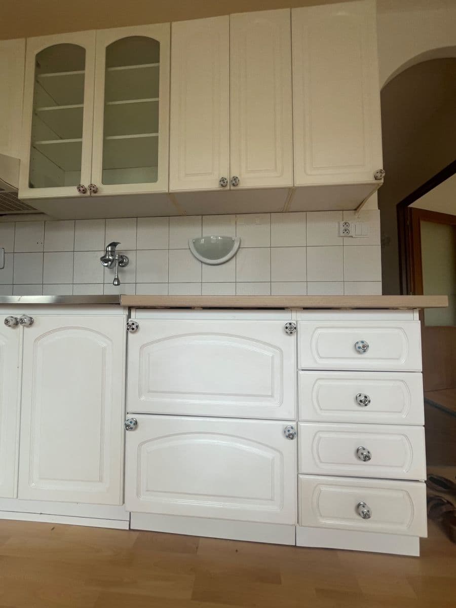 Prenájom bytu 2-izbový 54 m², Štvrť SNP, Trenčianske Teplice, Trenčiansky kraj Prenájom bytu 2-izbový 54 m², Štvrť SNP, Trenčianske Teplice, Trenčiansky kraj