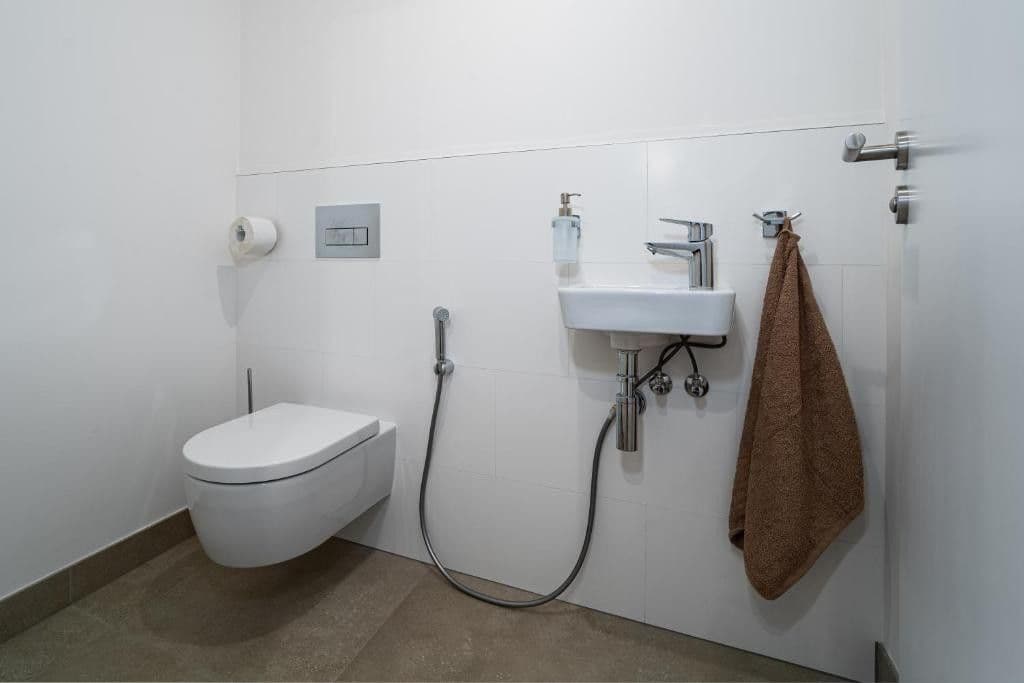 Prenájom bytu 3-izbový 129 m², Albrightové, Praha, Praha Prenájom bytu 3-izbový 129 m², Albrightové, Praha, Praha