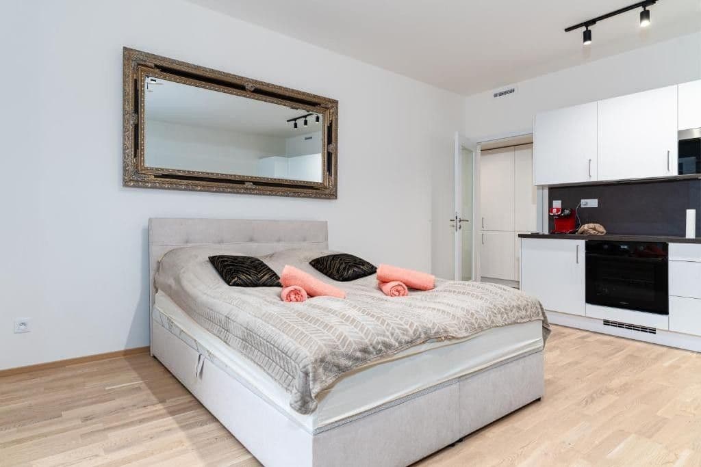 Prenájom bytu 3-izbový 129 m², Albrightové, Praha, Praha Prenájom bytu 3-izbový 129 m², Albrightové, Praha, Praha