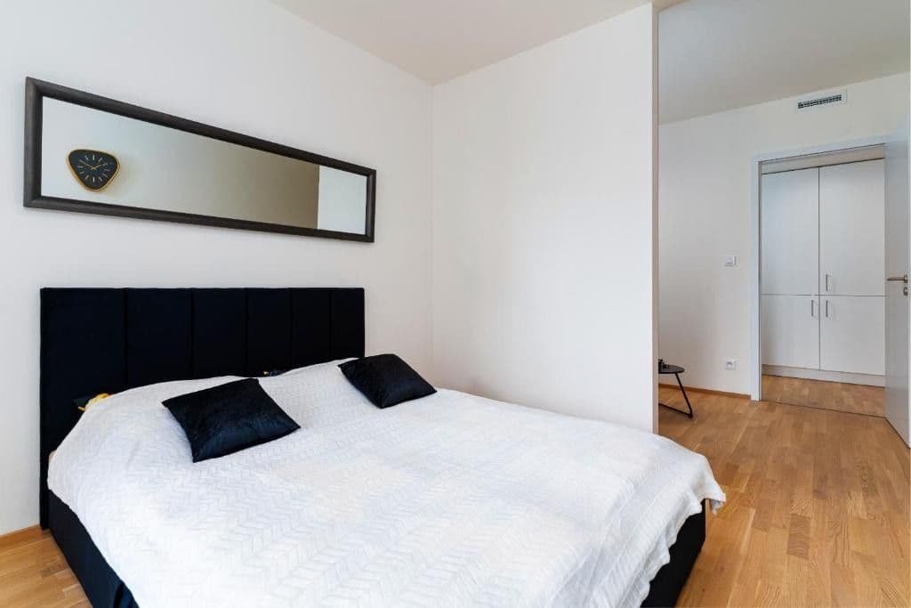 Prenájom bytu 3-izbový 151 m², Albrightové, Praha, Praha Prenájom bytu 3-izbový 151 m², Albrightové, Praha, Praha