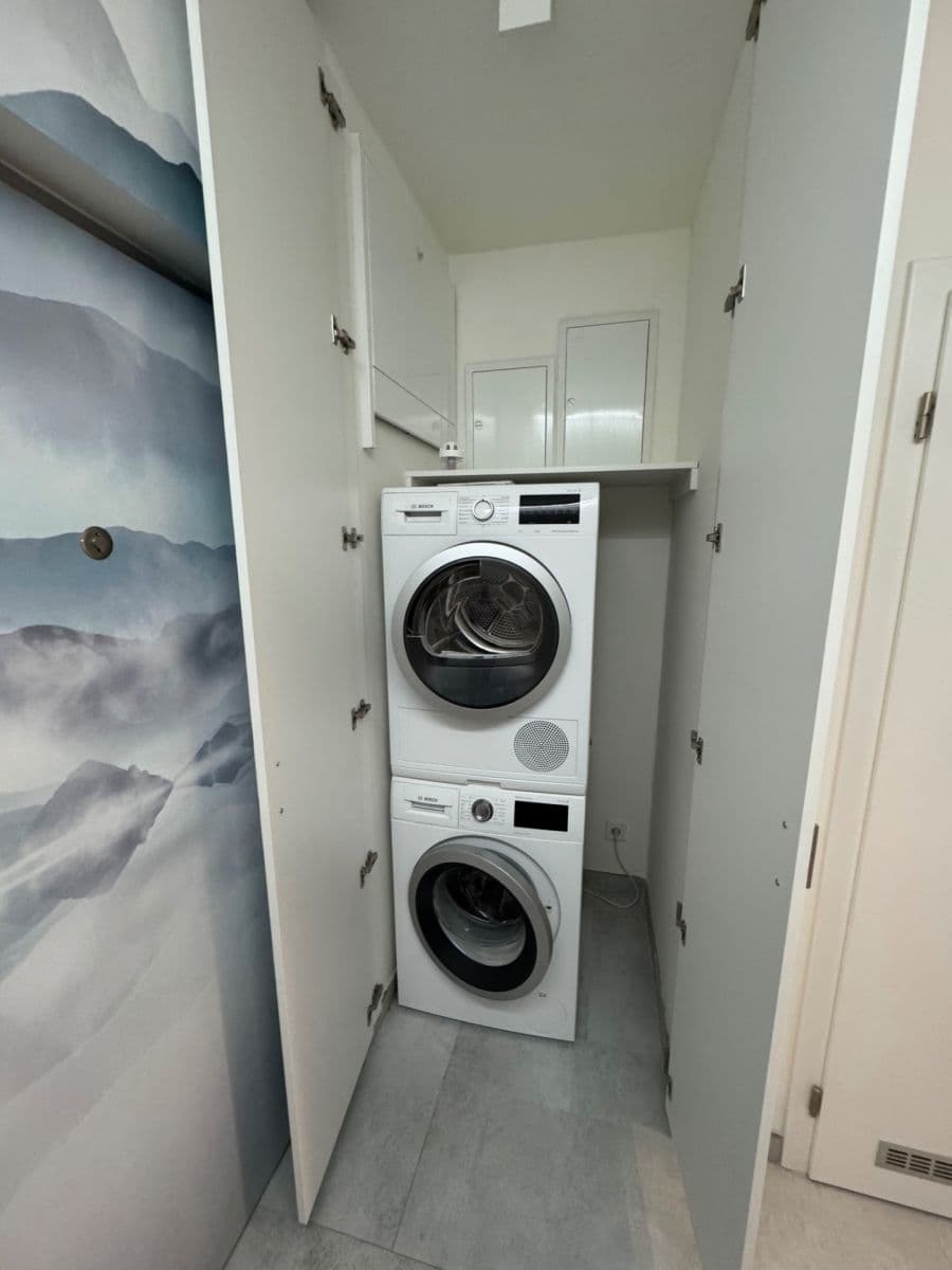 Prenájom bytu 2-izbový 53 m², Práčská, Praha, Praha Prenájom bytu 2-izbový 53 m², Práčská, Praha, Praha