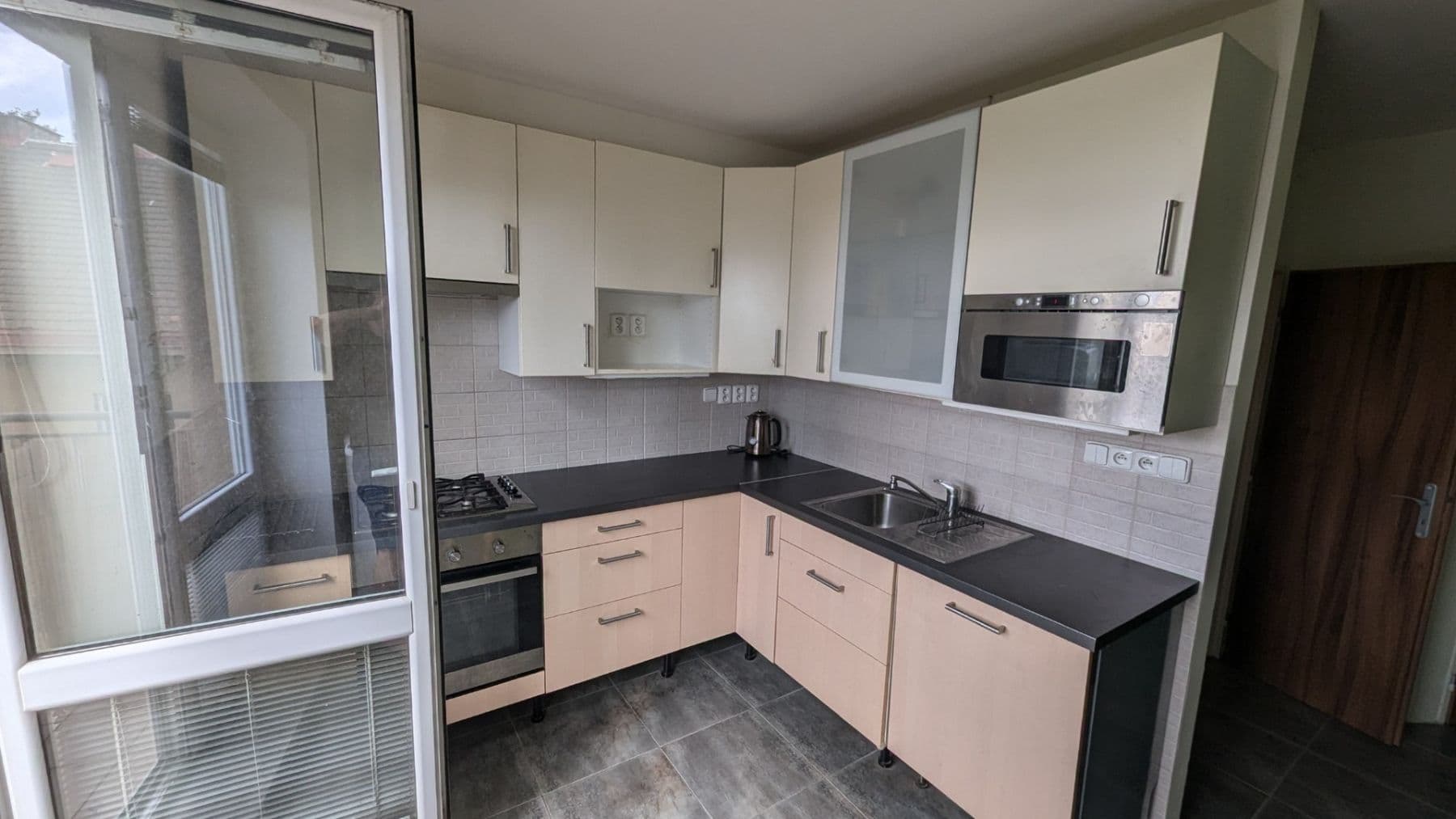 Prenájom bytu 2-izbový 60 m², Čumpelíkova, Praha, Praha Prenájom bytu 2-izbový 60 m², Čumpelíkova, Praha, Praha