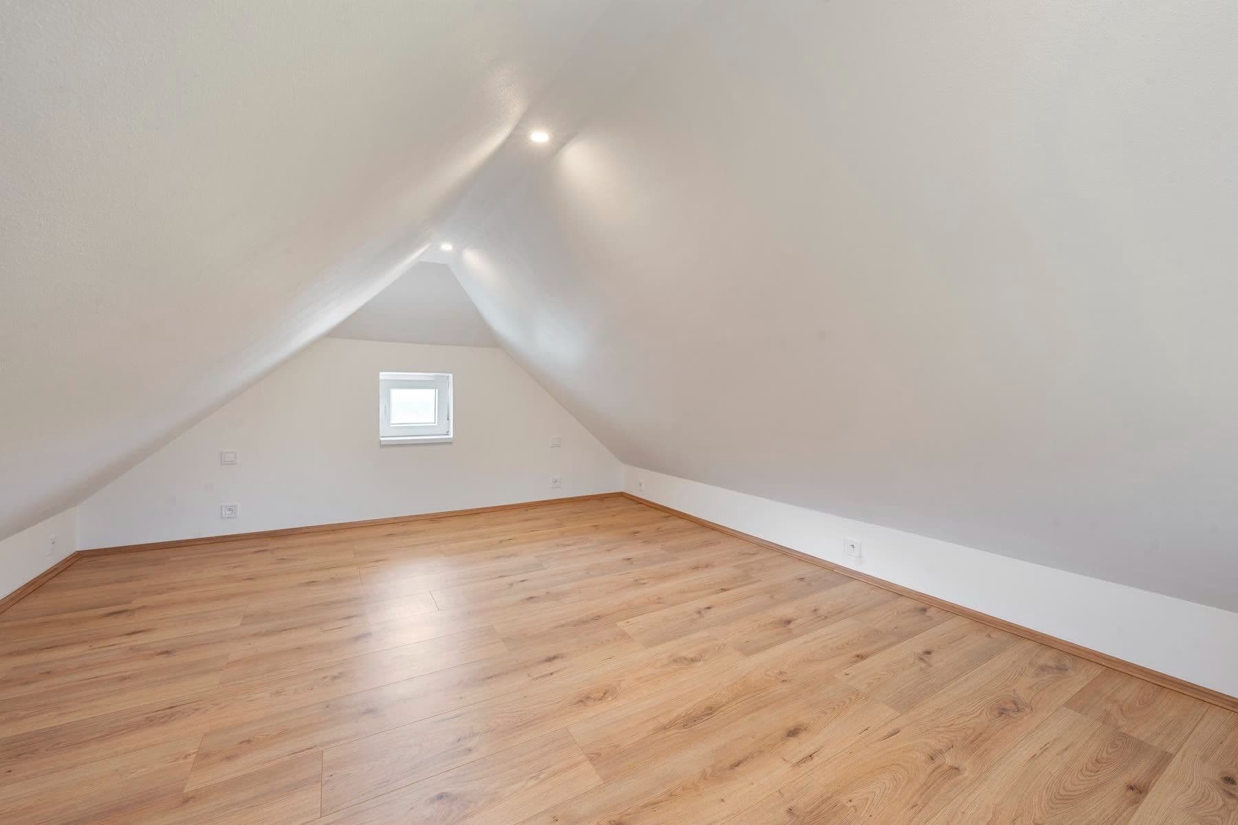 Predaj bytu 1-izbový 95 m², Čebín, Jihomoravský kraj Predaj bytu 1-izbový 95 m², Čebín, Jihomoravský kraj