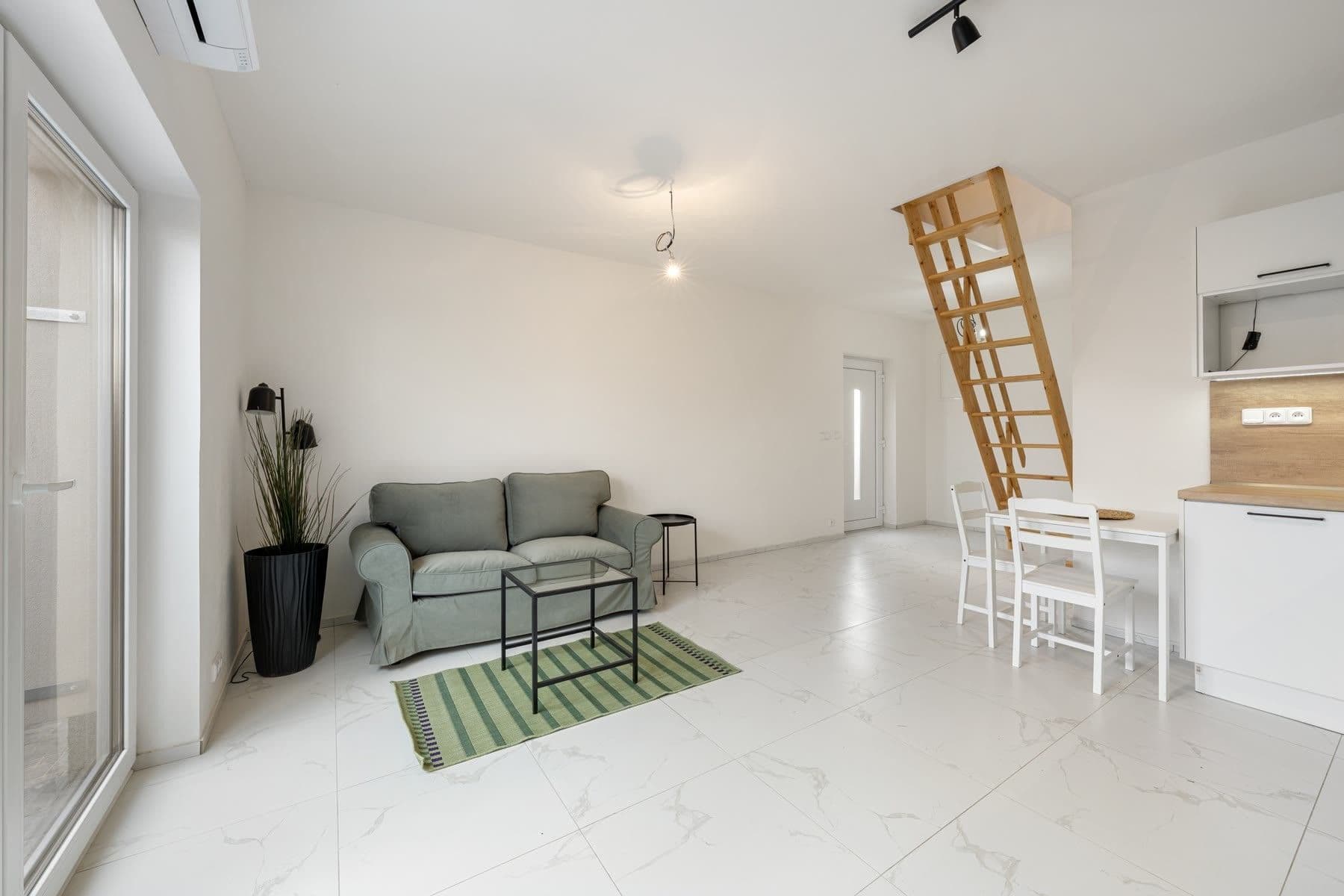 Predaj bytu 1-izbový 54 m², Draha, Telnice, Jihomoravský kraj Predaj bytu 1-izbový 54 m², Draha, Telnice, Jihomoravský kraj