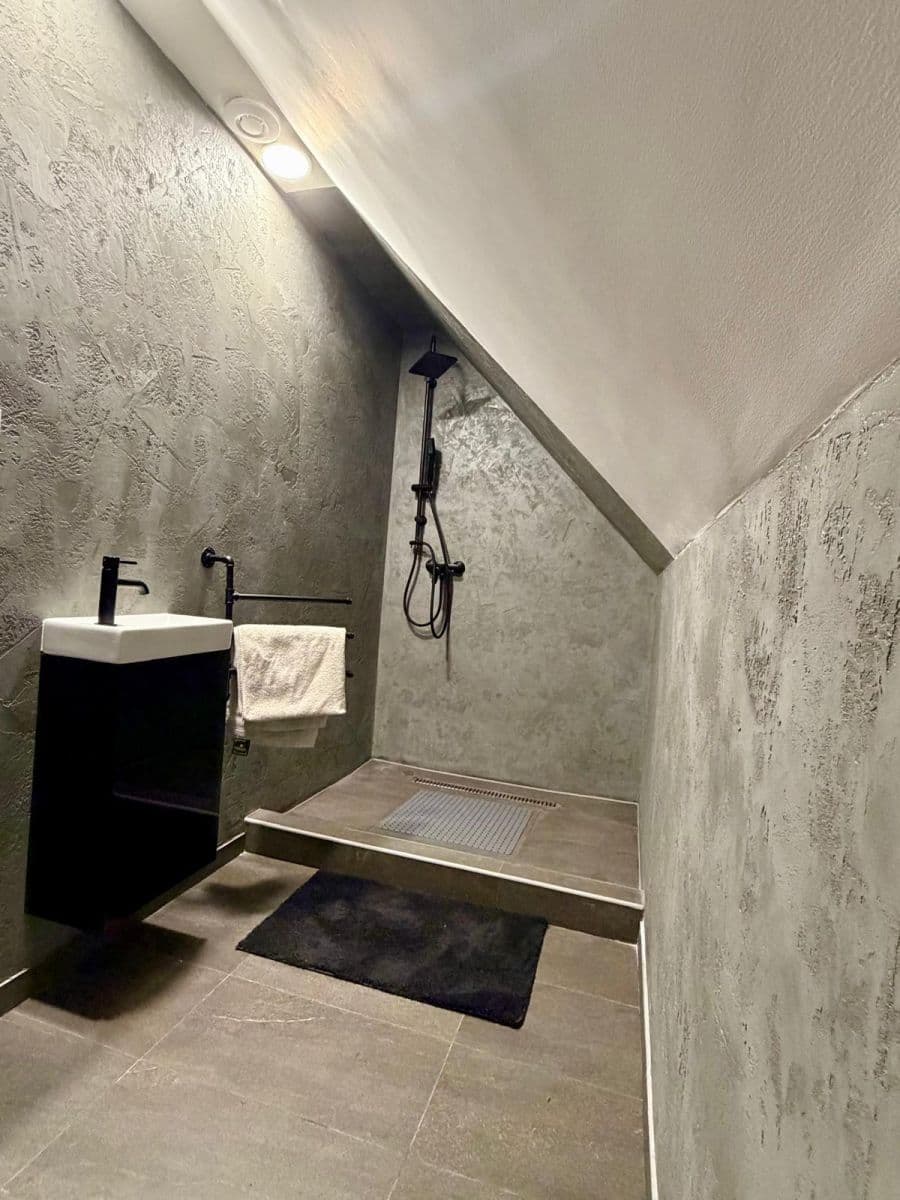 Predaj domu 1.686 m², pozemok 1.686 m², Blatno, Ústecký kraj Predaj domu 1.686 m², pozemok 1.686 m², Blatno, Ústecký kraj