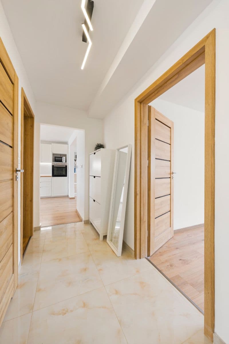 Predaj bytu 3-izbový 142 m², Draha, Telnice, Jihomoravský kraj Predaj bytu 3-izbový 142 m², Draha, Telnice, Jihomoravský kraj
