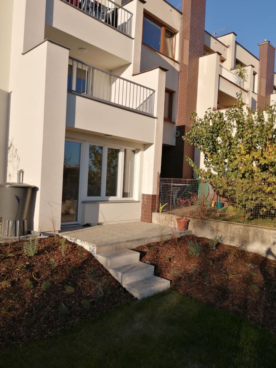Prenájom bytu 1-izbový 46 m², Vehlovická, Praha, Praha Prenájom bytu 1-izbový 46 m², Vehlovická, Praha, Praha