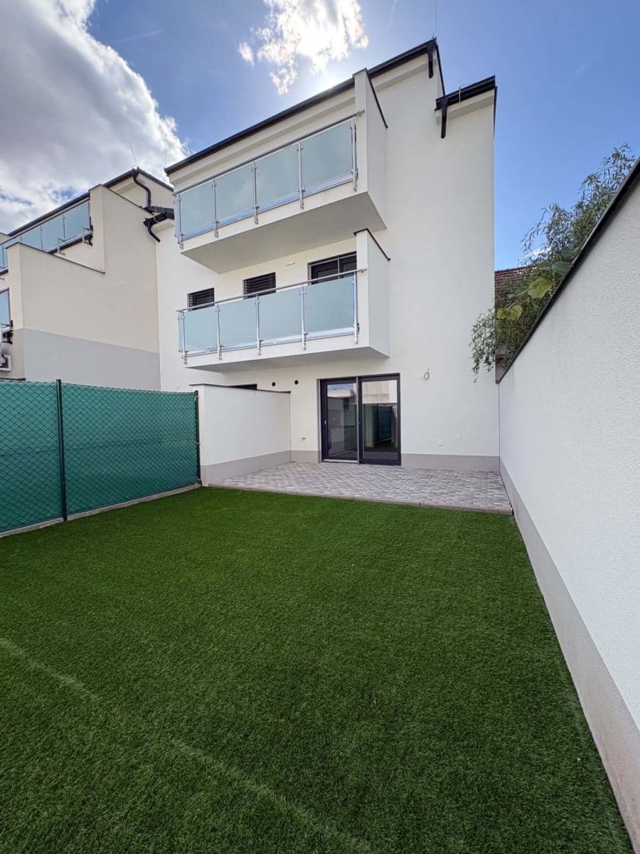 Prenájom bytu 1-izbový 30 m², Břetislavova, Brno, Jihomoravský kraj Prenájom bytu 1-izbový 30 m², Břetislavova, Brno, Jihomoravský kraj