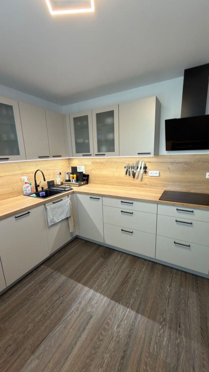 Predaj bytu 2-izbový 62 m², Čs. armády, Louny, Ústecký kraj Predaj bytu 2-izbový 62 m², Čs. armády, Louny, Ústecký kraj
