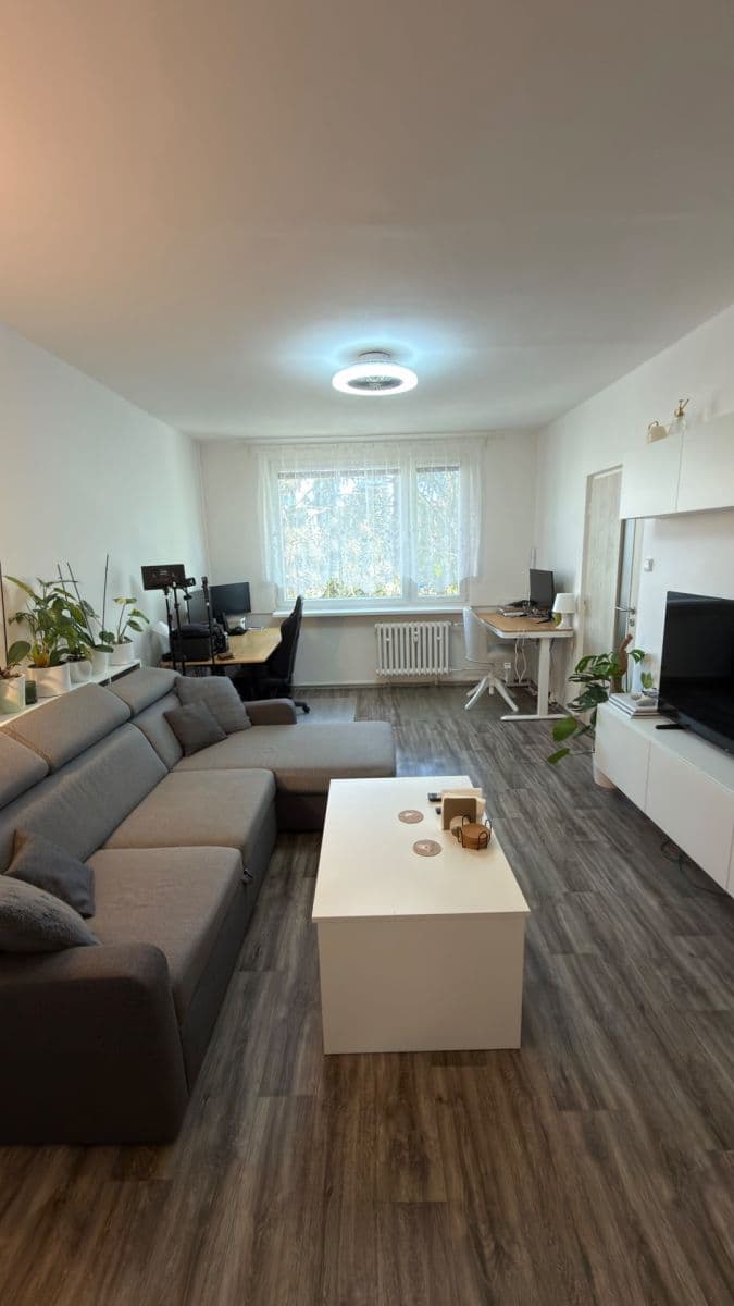 Predaj bytu 2-izbový 62 m², Čs. armády, Louny, Ústecký kraj Predaj bytu 2-izbový 62 m², Čs. armády, Louny, Ústecký kraj