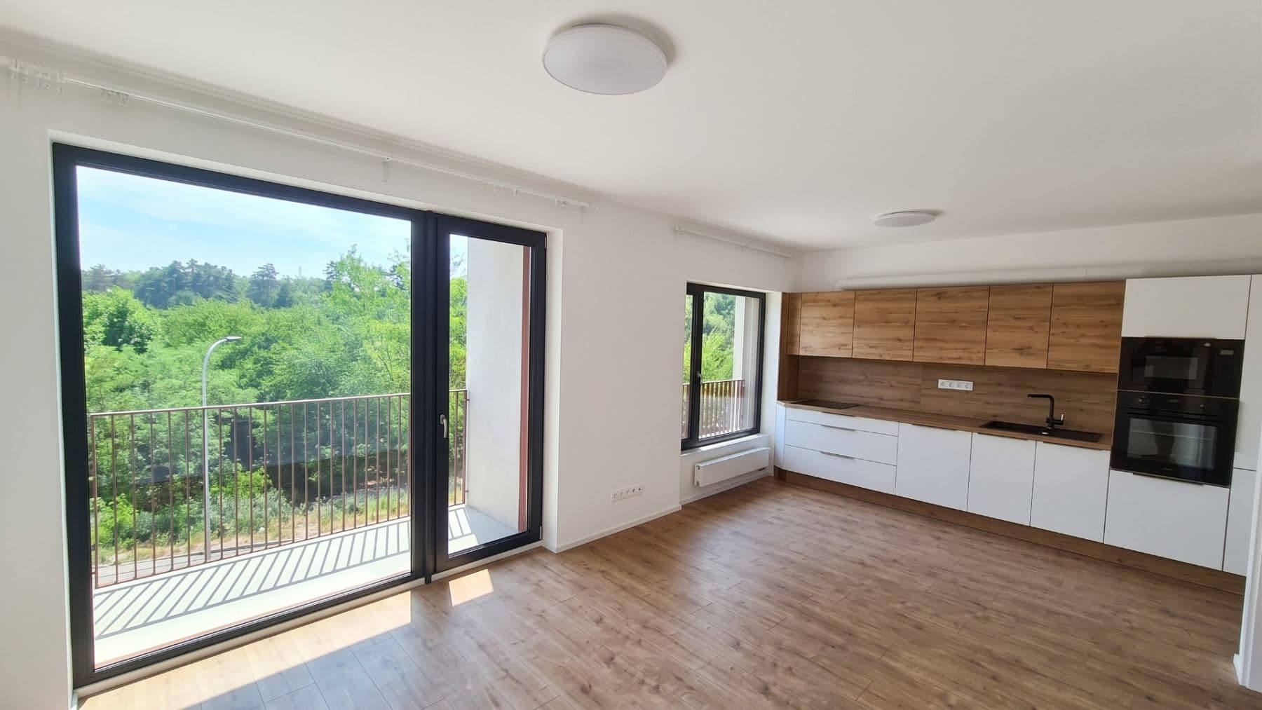 Prenájom bytu 3-izbový 67 m², Brno, Jihomoravský kraj Prenájom bytu 3-izbový 67 m², Brno, Jihomoravský kraj