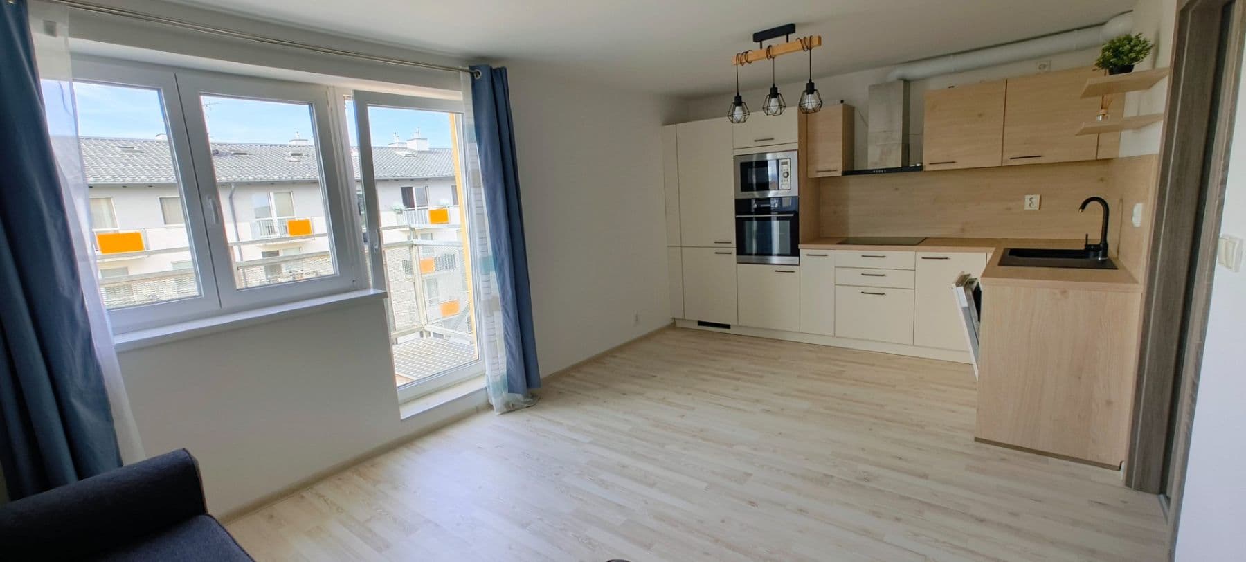 Prenájom bytu 1-izbový 34 m², Uherova, Chýně, Středočeský kraj Prenájom bytu 1-izbový 34 m², Uherova, Chýně, Středočeský kraj