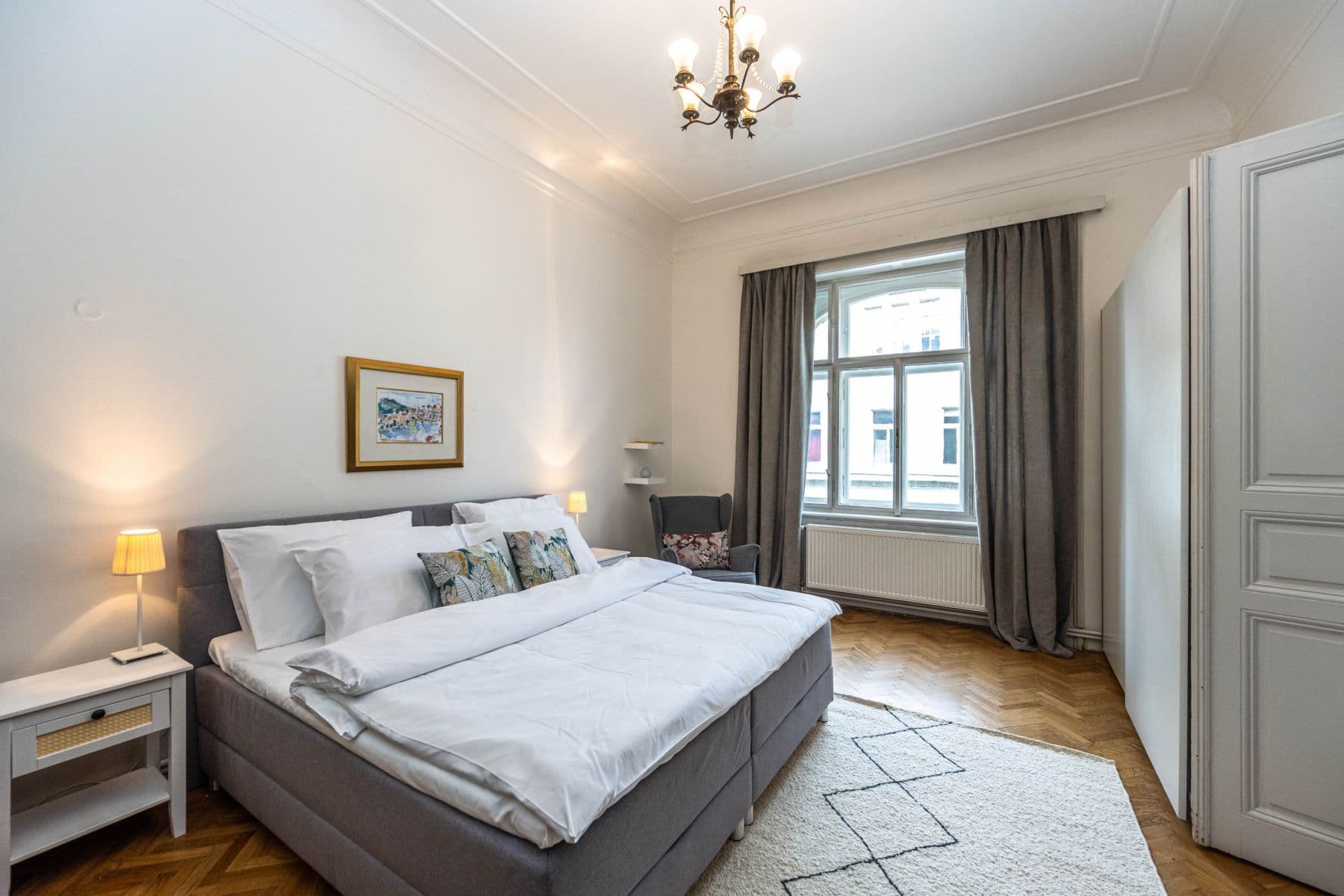 Prenájom bytu 130 m², Valentinská, Praha, Praha Prenájom bytu 130 m², Valentinská, Praha, Praha