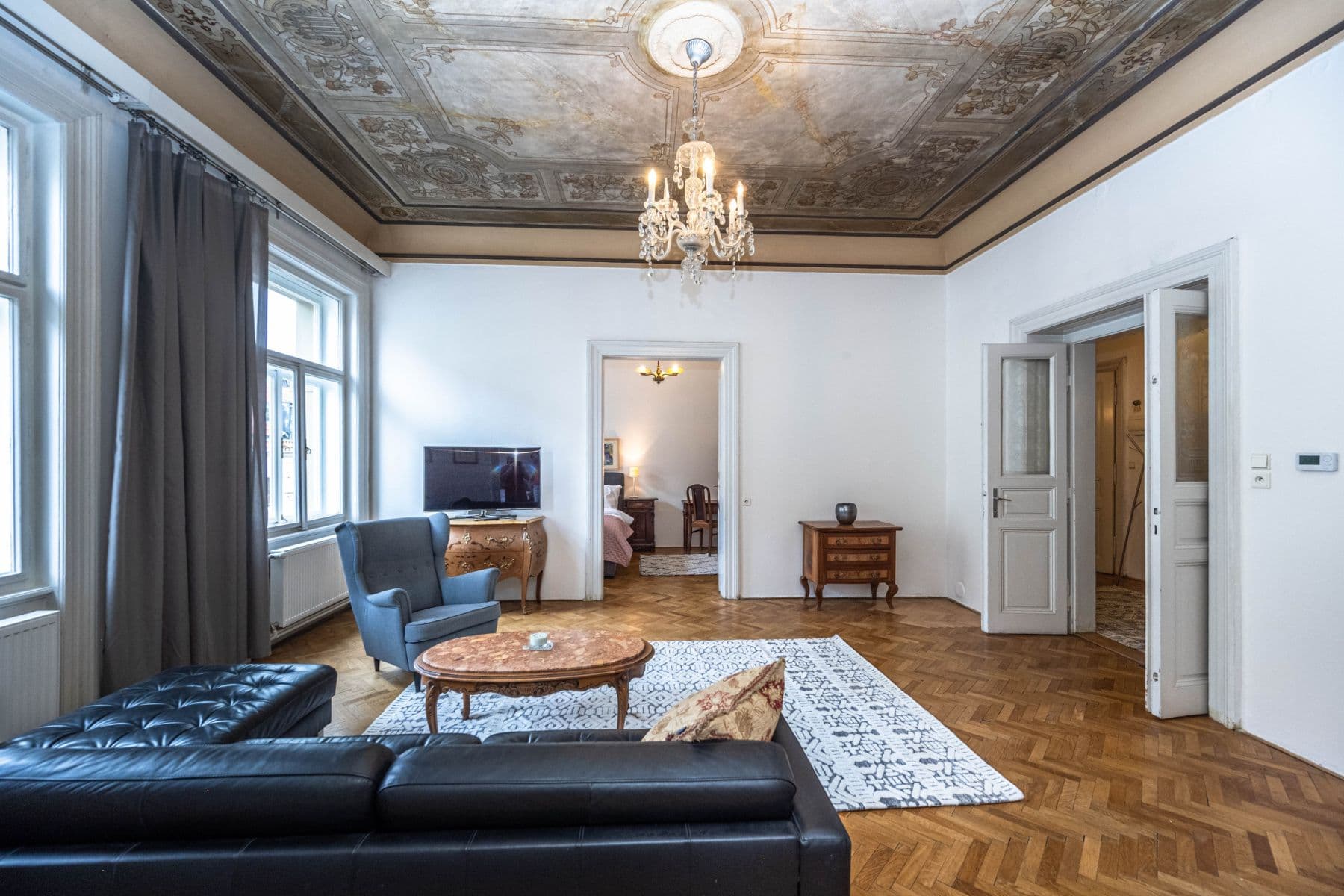 Prenájom bytu 130 m², Valentinská, Praha, Praha Prenájom bytu 130 m², Valentinská, Praha, Praha
