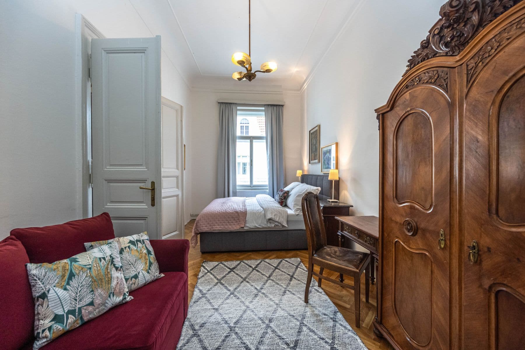 Prenájom bytu 130 m², Valentinská, Praha, Praha Prenájom bytu 130 m², Valentinská, Praha, Praha