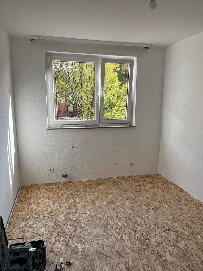 Prenájom bytu 3-izbový 61 m², Ludwigstr. 33, Stuttgart, Bádensko-Wurttembersko Prenájom bytu 3-izbový 61 m², Ludwigstr. 33, Stuttgart, Bádensko-Wurttembersko