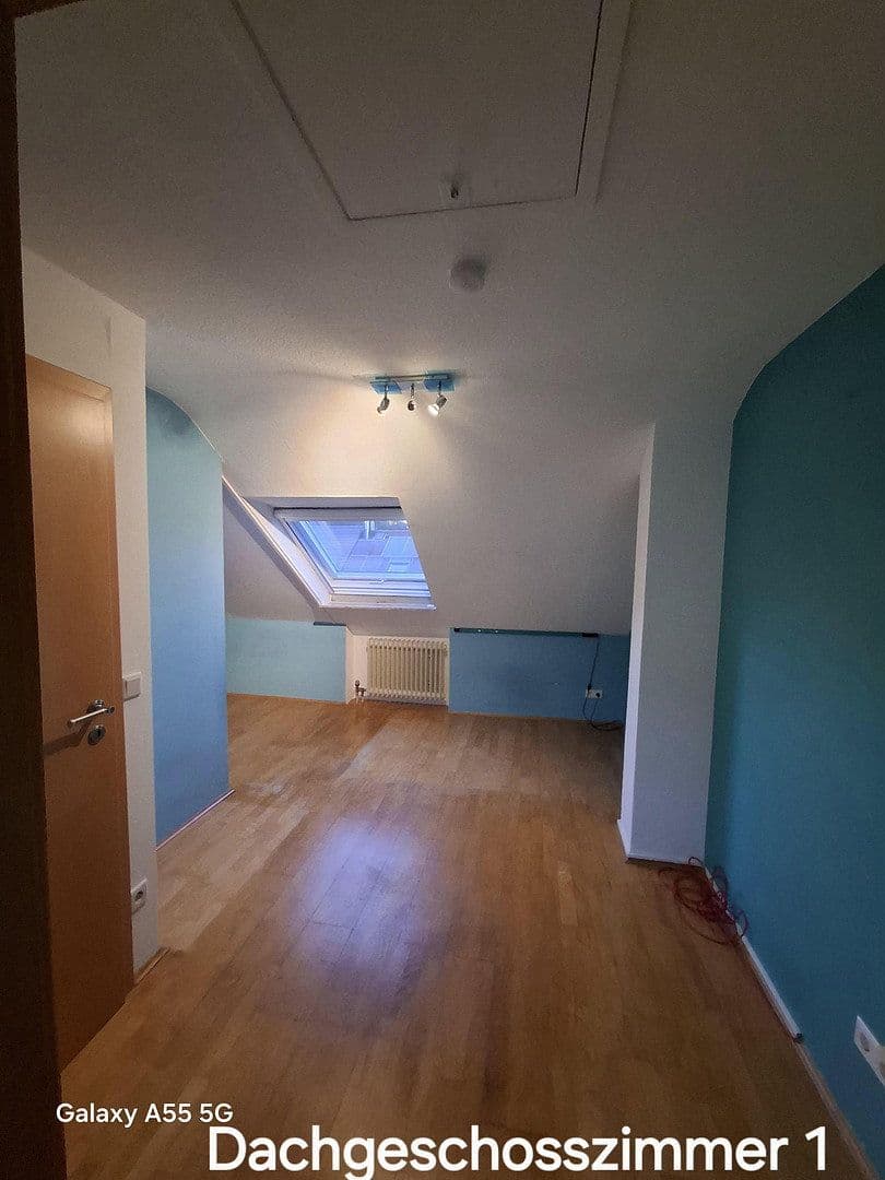Predaj domu 110 m², pozemok 155 m², Lerchenweg 11, Schwabach, Bavorsko Predaj domu 110 m², pozemok 155 m², Lerchenweg 11, Schwabach, Bavorsko