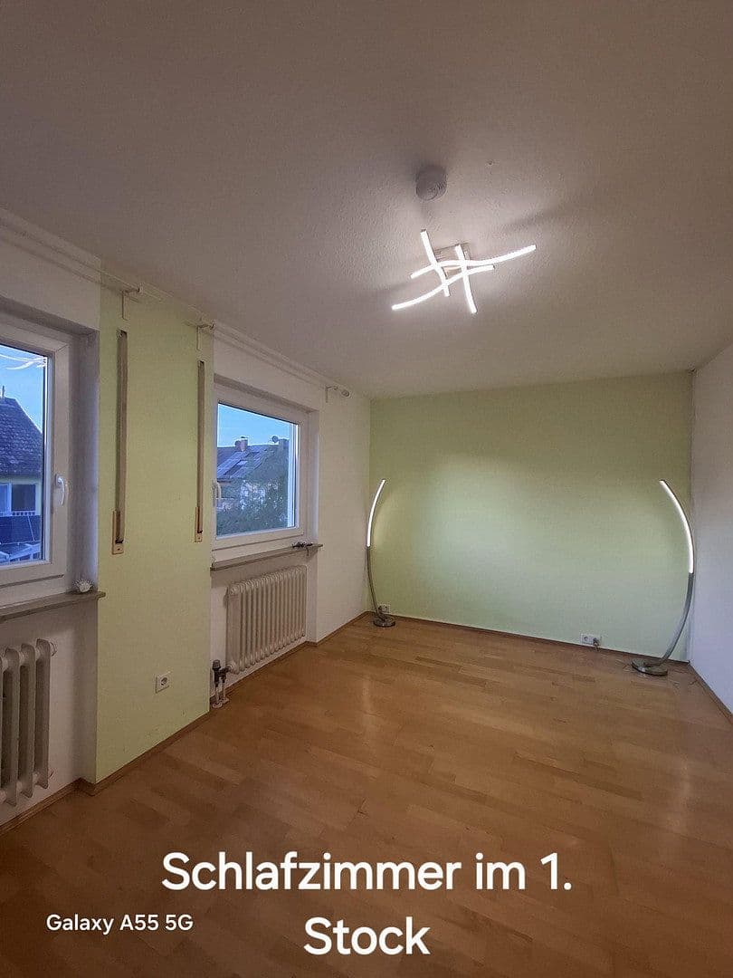 Predaj domu 110 m², pozemok 155 m², Lerchenweg 11, Schwabach, Bavorsko Predaj domu 110 m², pozemok 155 m², Lerchenweg 11, Schwabach, Bavorsko