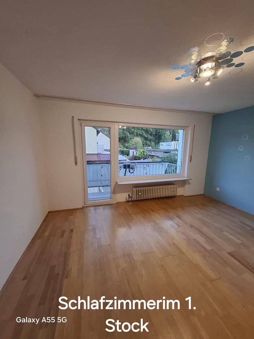 Predaj domu 110 m², pozemok 155 m², Lerchenweg 11, Schwabach, Bavorsko Predaj domu 110 m², pozemok 155 m², Lerchenweg 11, Schwabach, Bavorsko