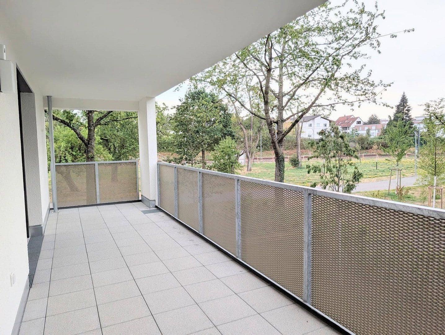 Prenájom bytu 4-izbový 96 m², Max-Lang-Straße 15/2, Leinfelden-Echterdingen, Bádensko-Wurttembersko Prenájom bytu 4-izbový 96 m², Max-Lang-Straße 15/2, Leinfelden-Echterdingen, Bádensko-Wurttembersko