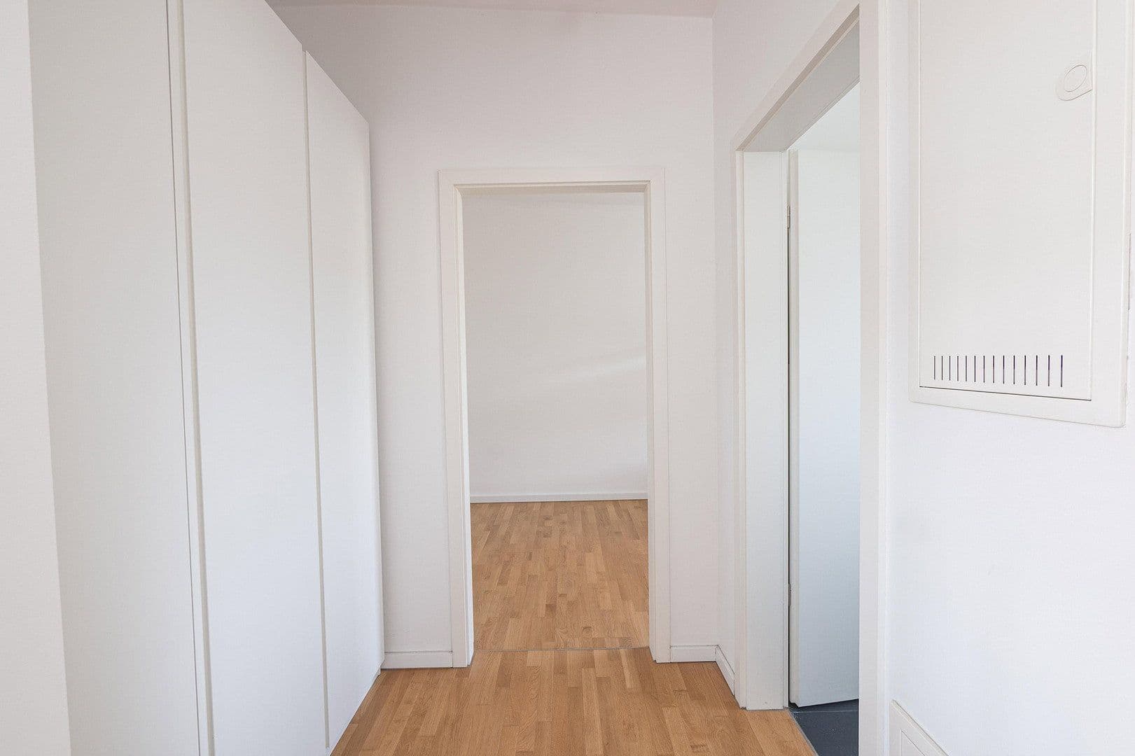 Predaj bytu 3-izbový 84 m², Berlin, Berlín Predaj bytu 3-izbový 84 m², Berlin, Berlín
