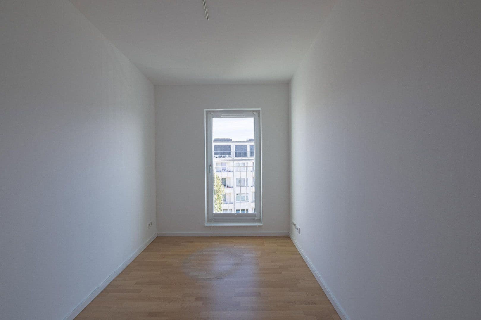 Predaj bytu 3-izbový 84 m², Berlin, Berlín Predaj bytu 3-izbový 84 m², Berlin, Berlín